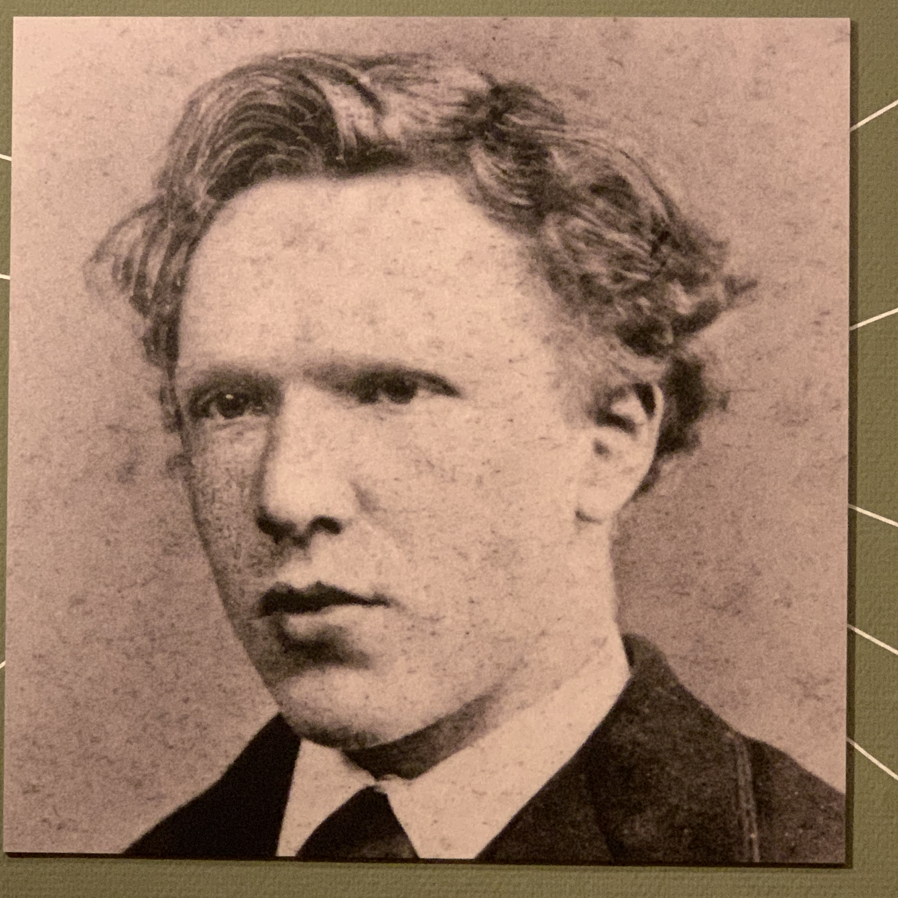 0FF474E9-848A-4FD6-ABE3-F511E6F8A9DF